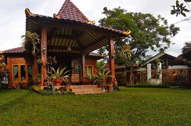 Homestay Mbah Miarto: Tempat Menginap Nyaman di Tengah Keramaian Cilacap